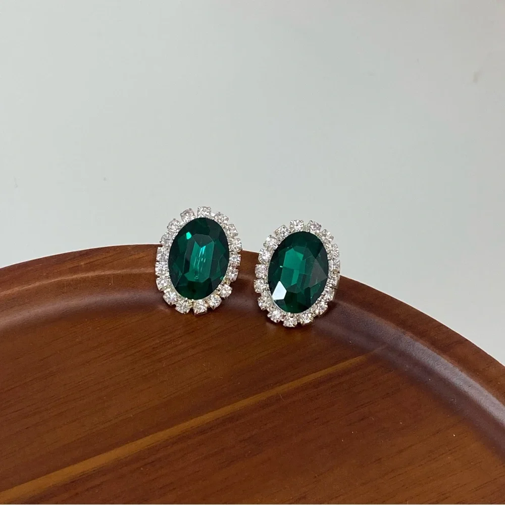3/$20 Oval Shaped Deep Green Stone Halo Design Rhinestones Timeless Studs